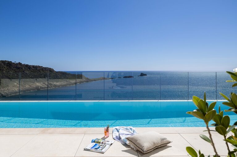 Designer Villa on the Frontline