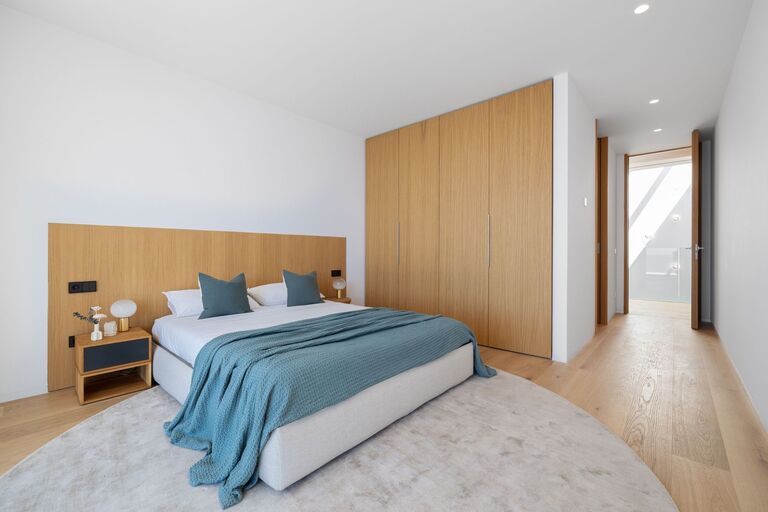 Designer Villa on the Frontline