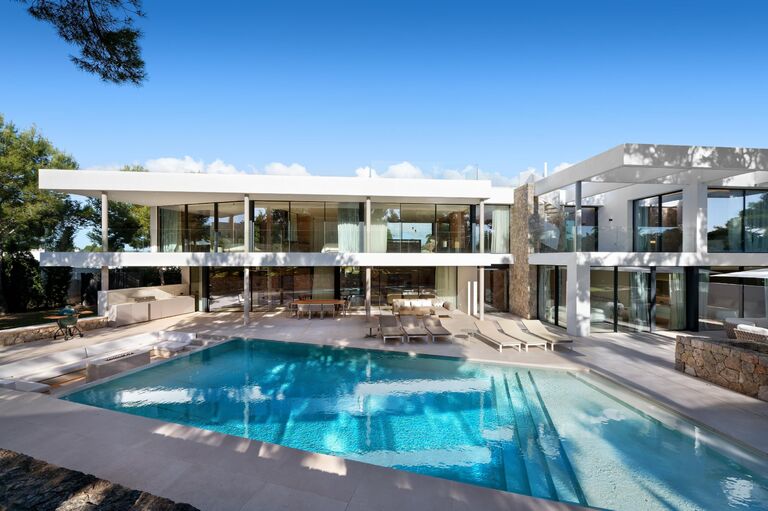 Contemporary Villa in Nova Santa Ponsa with Infinity Pool